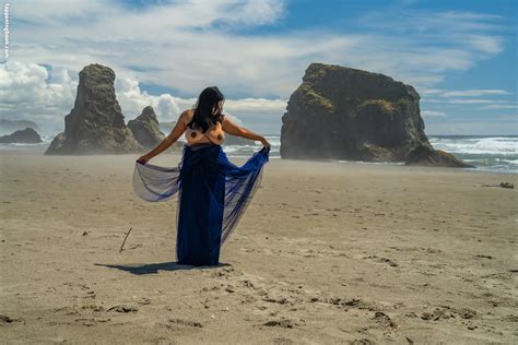 Devi The Model Dakini Itsdevi Nude Onlyfans Leaks Fappening Fappeningbook