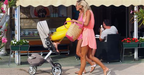 What People Really Mean When They Tell Me Im Hot For A Mom Quartz