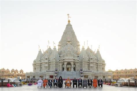 Largest Hindu Temple In Us Inaugurated In New Jersey India
