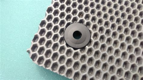 Держатели ковриков. — Nissan Micra (K11), 1 л, 1996 года | аксессуары ...