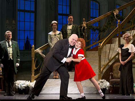 Photo 11 Of 12 Annie National Tour Show Photos
