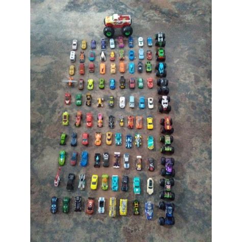 Hot Wheels Matchbox Etc Bulk Lot 100 Vehicles HW Pizza Truck S