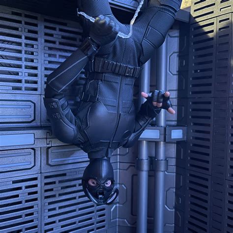 Hot Toys Explore The Spider Verse Mcu Spider Man Stealth Suit