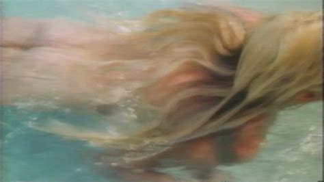 Naked Andrea Goldman In Adamo Ed Eva La Prima Storia D Amore