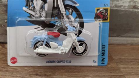 Jual Mainan Anak Hot Wheels Motor Honda Super Cub Putih Biru Lot D Hw Moto Di Seller