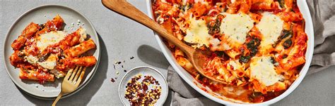 Three Cheese Vegetarian Baked Ziti With Spinach Prego® Sauces