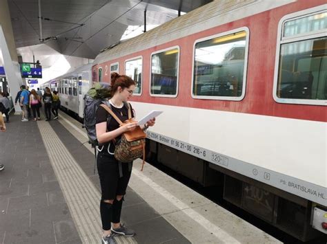 Cómo ir de Viena a Bratislava tren bus coche barco 2024