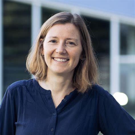 Dr. Lea Elsässer wird mit dem Maria-Weber-Grant 2024 der Hans-Böckler