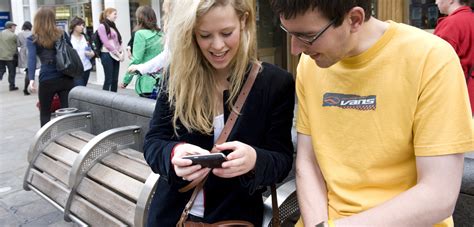 Interactive audio tour brings Oxford to life for students | University