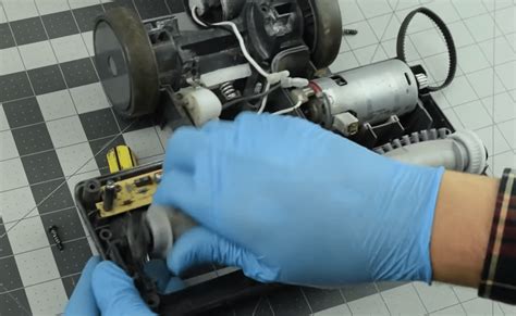 How To Remove Roller Brush From Shark Vacuum Cleaners Advisor