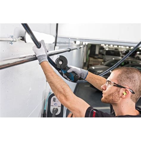 Аккумуляторная угловая шлифмашина Bosch GWS 12V-76 Professional, 2 акб ...