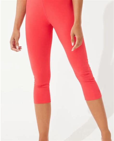 Coolibar Plus Size Deep Water Swim Capris In Poppy Red Soltrino