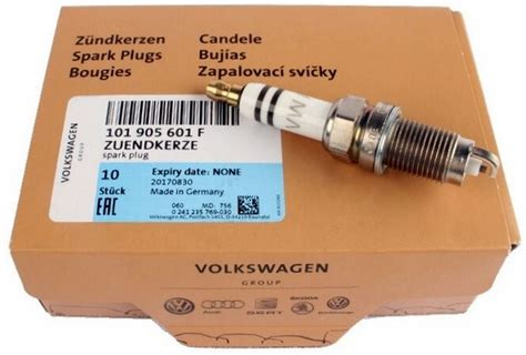 Свеча зажигания VAG 101905601F купить на OZON по низкой цене (1655020837)