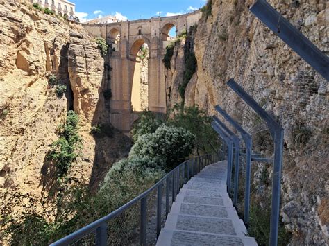 Gerard Pique And Shakira Allegedly Blackmailed Over Sex Tape Olive Press News Spain