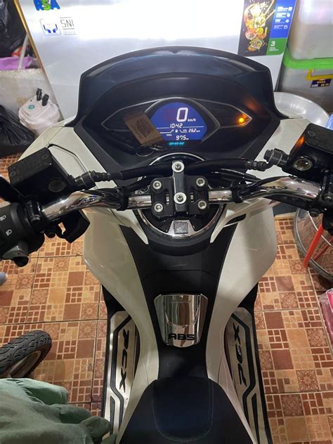 Pcx Abs Mulus Seperti Baru Km Rendah Jarang Pakai Motor Di Carousell