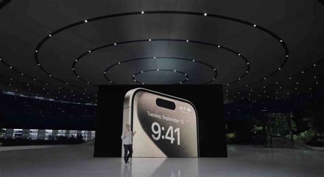 Apple выпустила смартфоны из титана - iPhone 15 Pro и 15 Pro Max