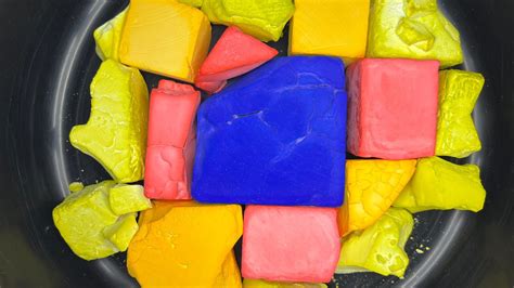 ASMR BRIGHT DYED GYM CHALK CHUNKS SATISFYING VIDEO SLEEP AID