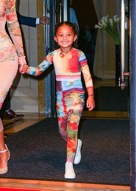 Kylie Jenner & Daughter Stormi, 5, Nearly Twin In Colorful Outfits In ...