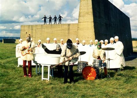 I Am The Walrus – song facts, recording info and more! | The Beatles Bible