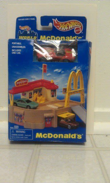 Hot Wheels World McDonalds Playset