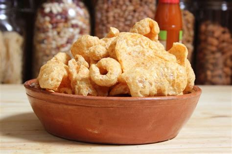 Чипсы из свиной шкурки – простой и вкусный рецепт, как приготовить пошагово