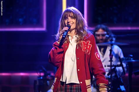 Maya Hawke Neohawk2 Nude OnlyFans Leaks The Fappening Photo 7488328 FappeningBook