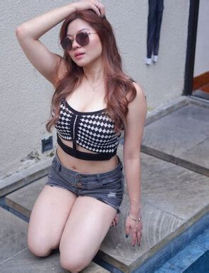 SEXY AND HOT 321 Bandicam 2022 05 26 13 51 15 646 Porn Pic