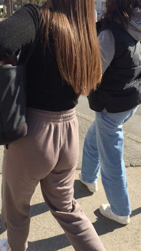 Lovely Teen Brunette Forum