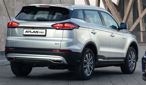 Кроссовер geely atlas pro