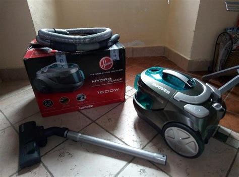 Usisavač Hoover HydroPower 1600W