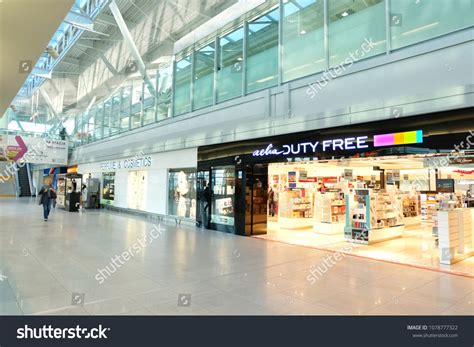 Doha Qatar April 15 2018 Doha Stock Photo 1078777322 | Shutterstock