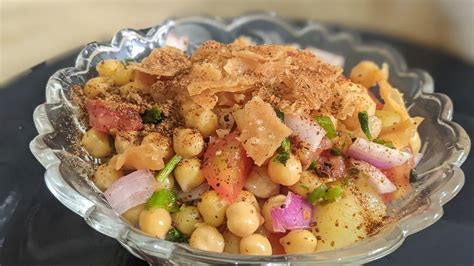 Karachi Ki Mashoor Chana Chaat Recipe Aloo Cholay Chana Chaat Recipe