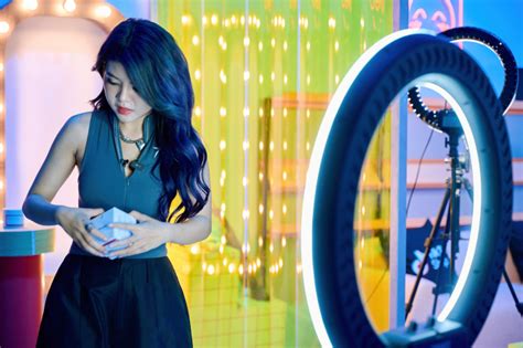 Koc Vietnam M B T Gay C N Mai Ng Tr Ng Tay Luna O P O V I D N Th Sinh T I M T I A