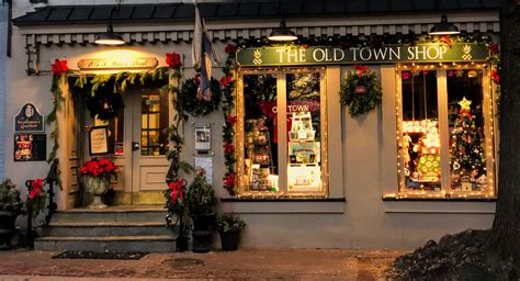 The Old Town Shop – “Where the Past Is Your Present” – Old town crier