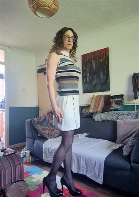 Danni Gets So Horny In Stockings And Heels Pics Xhamster