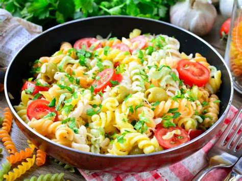 Паста с оливками и помидорами — рецепт с фото пошагово