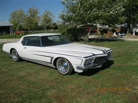 1972 Buick Riviera mild custom