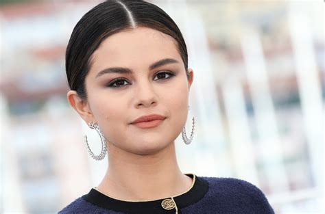 The Truth About Selena Gomez's Health Struggles - eiq06qx