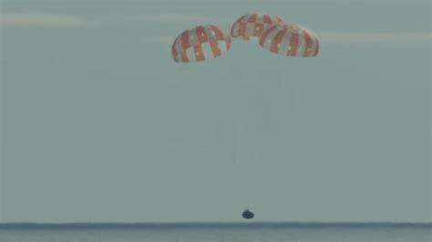 Nasas Historic Artemis Mission Ends With Splashdown Of Orion Capsule