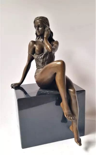 Bronze Skulptur Figur Erotik Nackte Frau Nude Auf Marmorsockel Eur