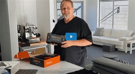 JS80 3000 AMP Portable Jump Starter Power Bank - The Hobbiest