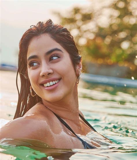 Janhvi Kapoor Gives Sultry Vibes In Black Bikini Check Out The Diva S