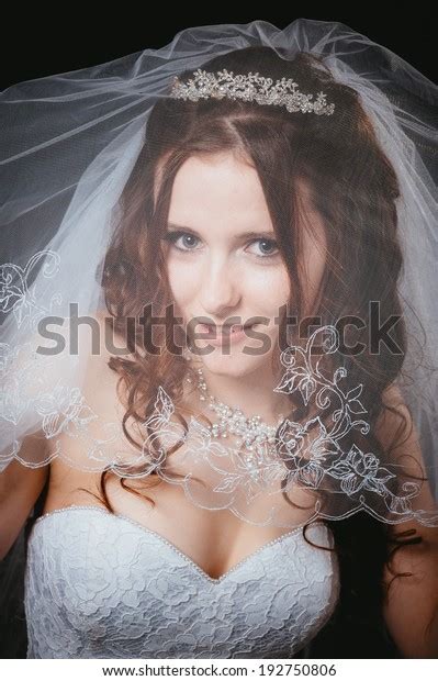 Beautiful Brunette Woman Sexy Lips Hairstyle Stock Photo 192750806 Shutterstock
