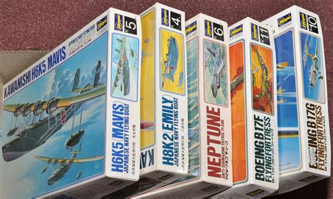 Lot 1036 - Hasegawa 1/72 scale model kits to include a