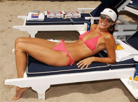 Angie Harmon Nude Sexy Photos And Topless Sex Scenes