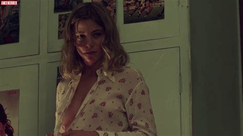 Justina Bustos Nude Pics Seite