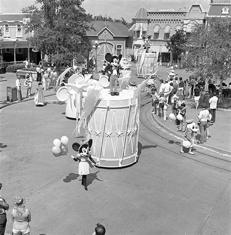 Step In Time: A ‘Mickey Mouse Club’ Parade Marches On at Magic Kingdom ...