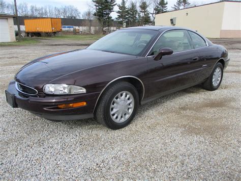 1995 Buick Riviera For Sale ®