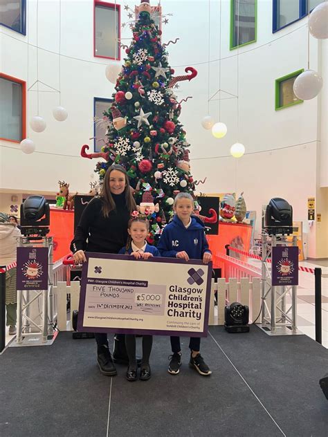 WRC RECYCLING DONATES £5,000 TO GLASGOW CHILDREN'S HOSPITAL THIS