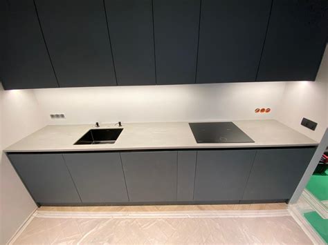 Прямая столешница из искусственного камня Grandex M-715 Beton Bridge с ...